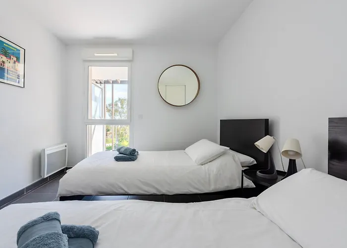 Vue 50m Des Salins Piscine 2 Parkings Terrasse Hyères