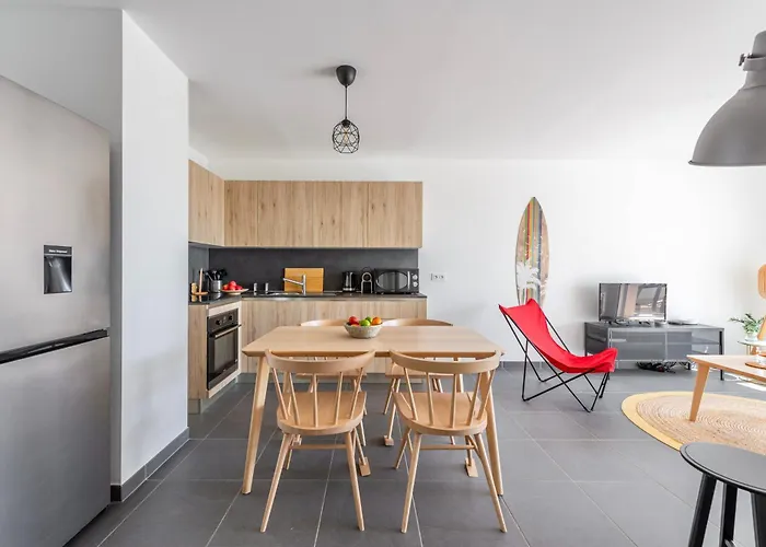 Vue 50m Des Salins Piscine 2 Parkings Terrasse * Hyères